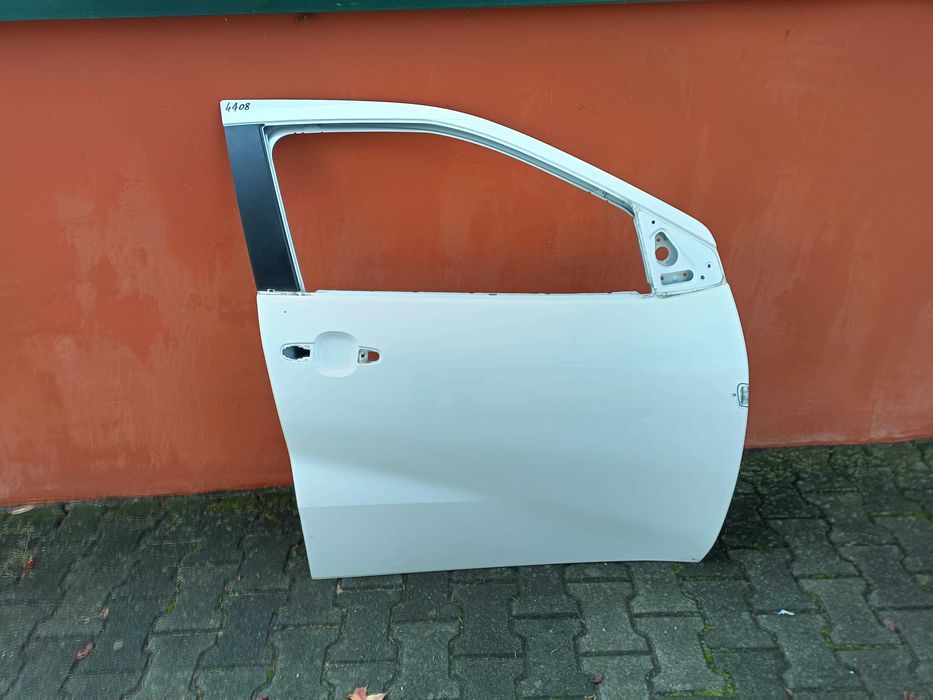 Drzwi przednie prawe Toyota Aygo X 2022-> nr4708