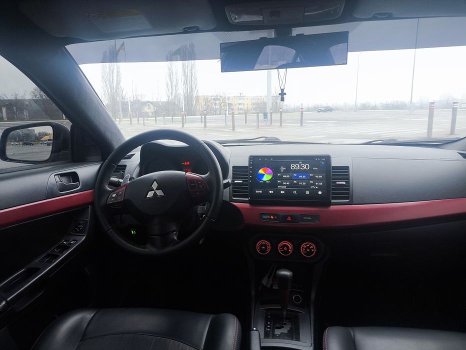 Mitsubihi ( мицубиши, міцубіші) Лансер Lancer