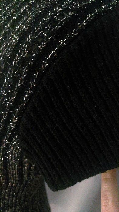 Golf połyskujący srebrny sweterkowy ażurowy Przedwiośnie