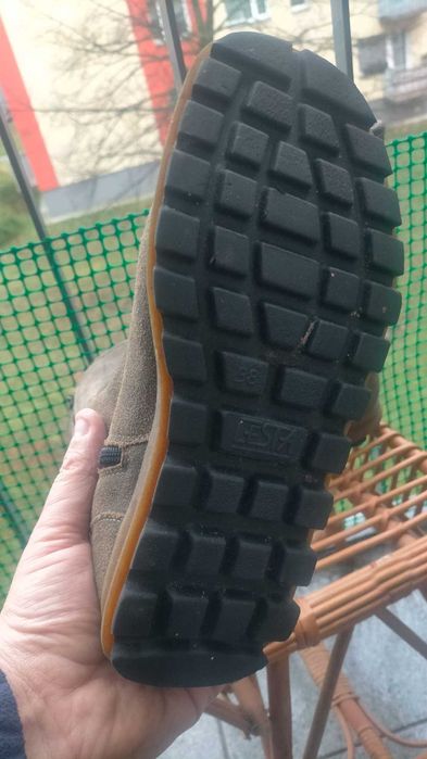 Kozaki skórkowe firmy LESTA rozmiar 38