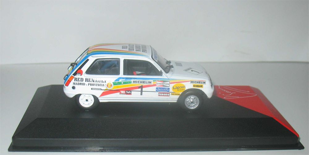 Altaya/Ixo - Renault 5 TS - Circuito do Estoril 1982 - Carlos Sainz