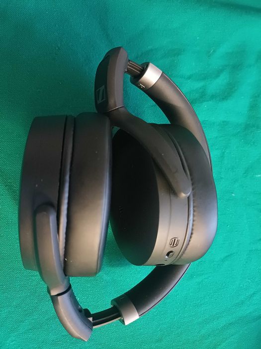 Auscultadores Bluetooth Sennheiser HD 450 BT - Preto