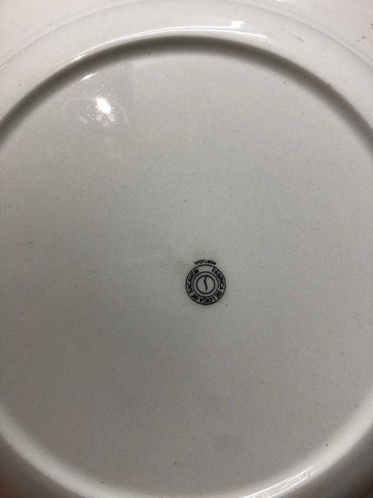 Conjunto de louça de mesa de Sacavém438554922949683202