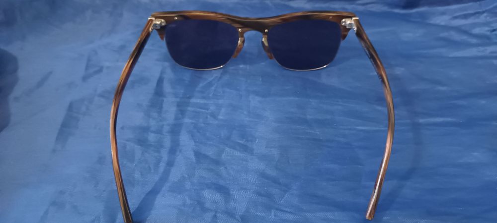 Dolce & Gabbana DG4305