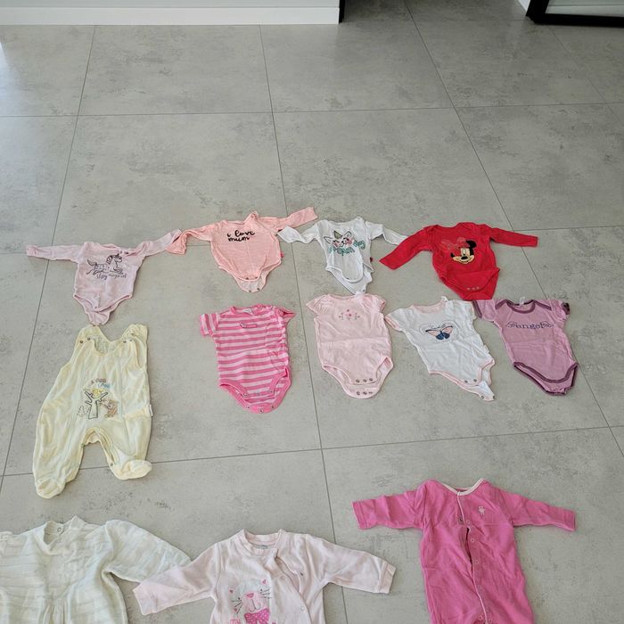 Ubranka dziecięce dla dziewczynki - rozmiar 56-58