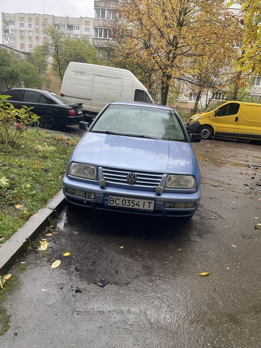 Продам Volkswagen Vento 1993