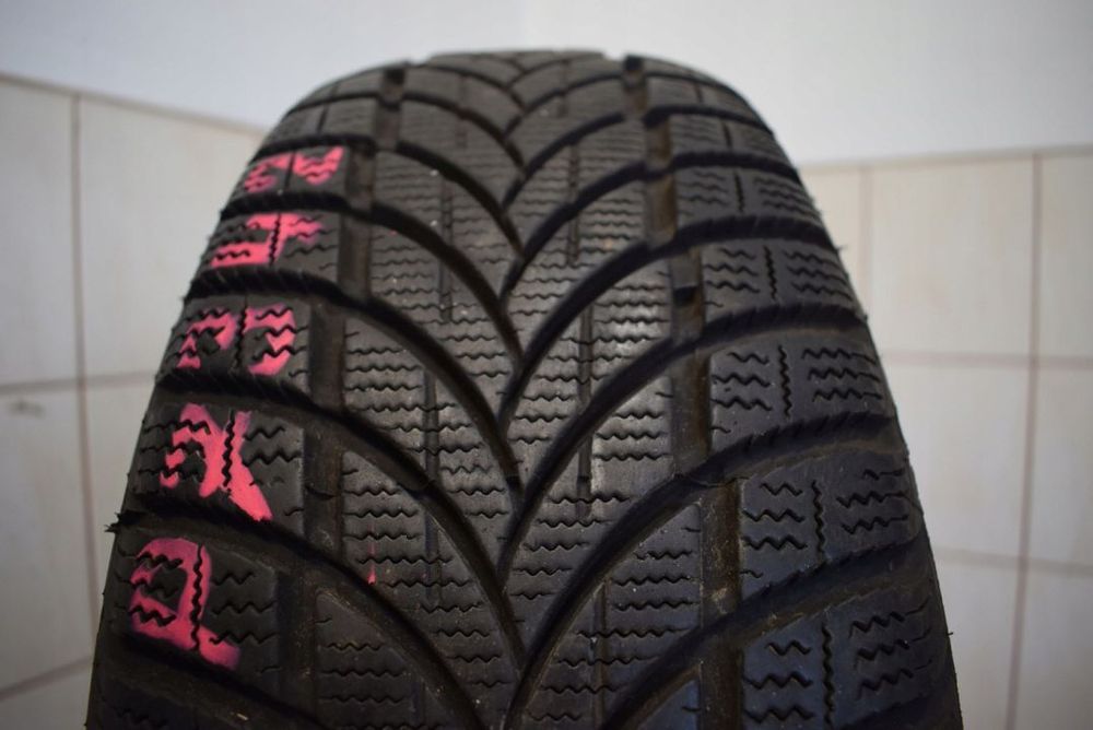 R16 215/65 99H Maxxis Presa snow wintermaxx 7,8mm