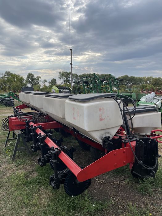 Сіялка пневматична  Massey Ferguson MF555 обмін на авто