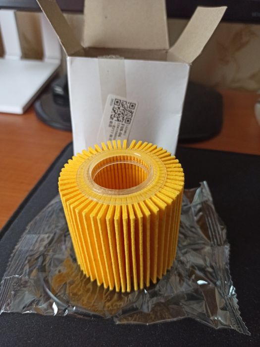 фільтр масляний тойота 04152 37010 yzza6