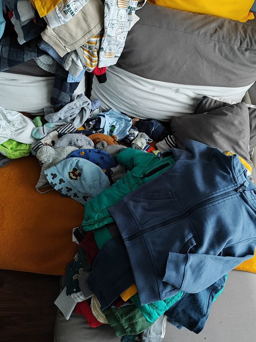 Ogromna paczka ubrań dla chłopca