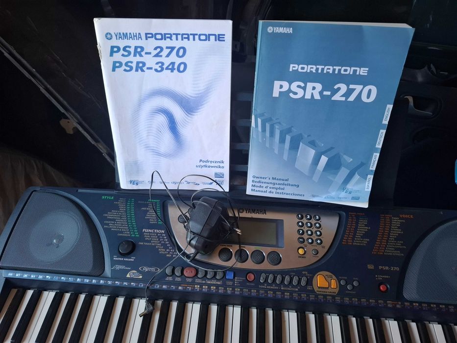 Keyboard Yamaha PSR-270 pianino
