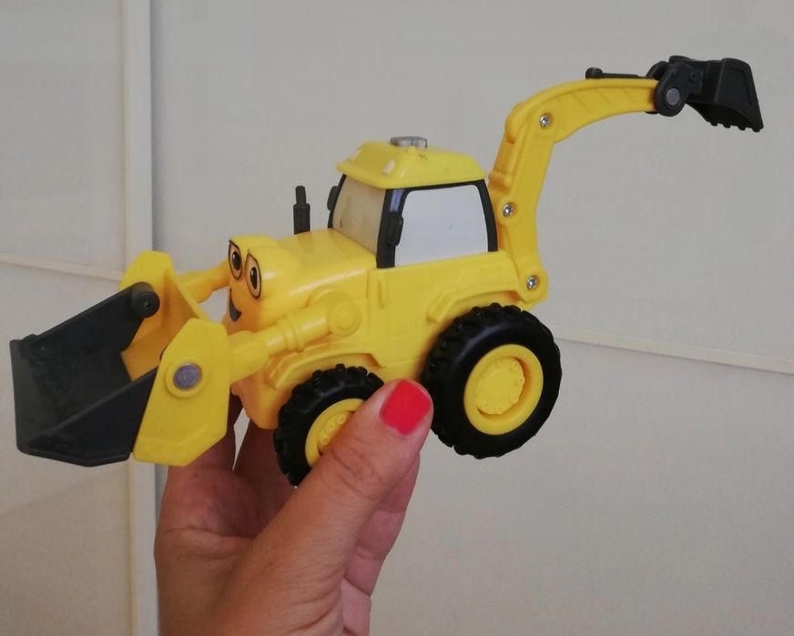 Duża koparka z figurką Bob Budowniczy, Mattel