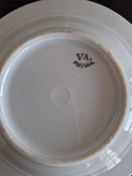 Pratos Decorativos de Porcelana Vista Alegre
