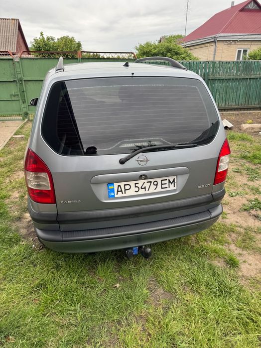 Автомобіль opel zafira A