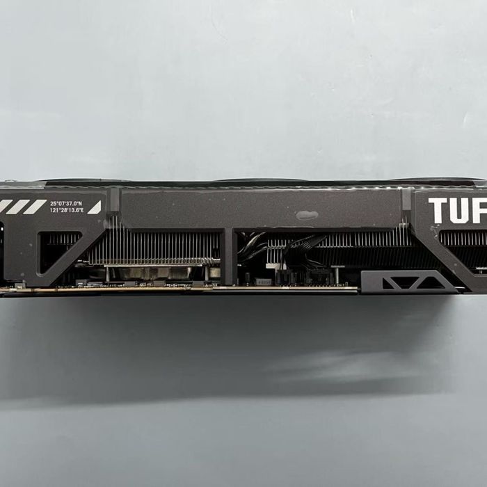 Відеокарта ASUS TUF Gaming GeForce RTX 5090