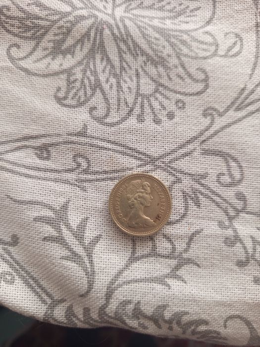 Продам монету 1984 г