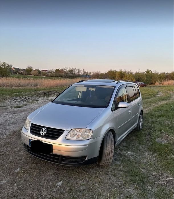 Volkswagen Touran  2008 року у хорошому стані. терміново, виїжаю за кордон!!!