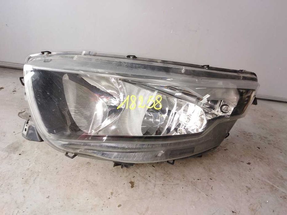 Iveco Daily IV Lampa Przód Lewa