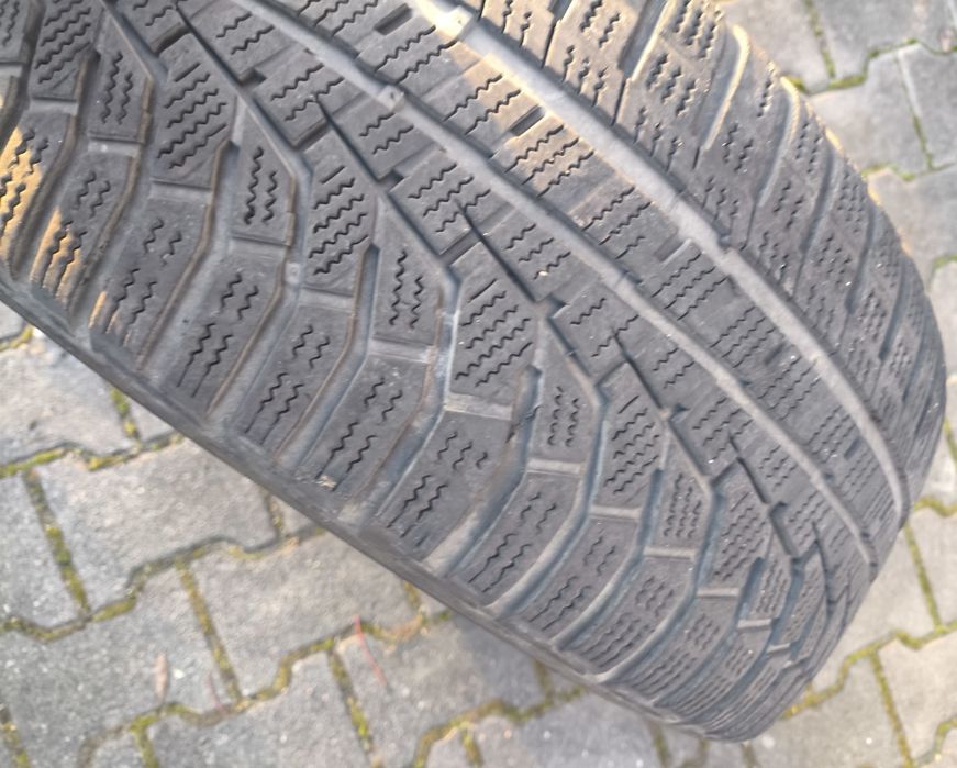 Opony zimowe Hankook 215/55 R16 Winter I Cept Evo2 np Berlingo Partner