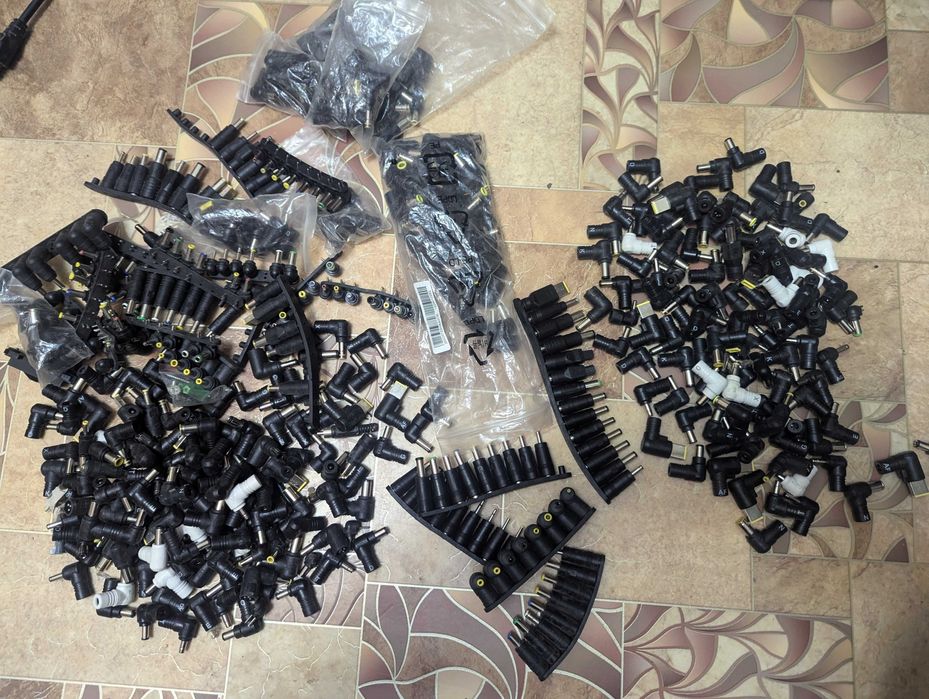 коннектор на зарядки до ноутбуків