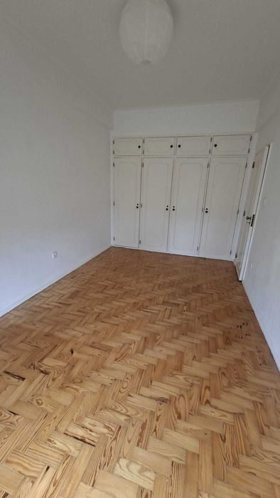 Apartamento T2 Rio de Mouro Velho Alugar