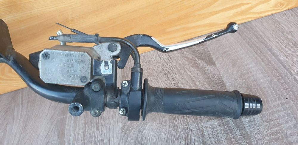 Кермо Yamaha в зборі