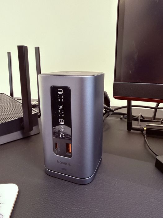 Docking Station 11 em 1 c/ fast charging 100W