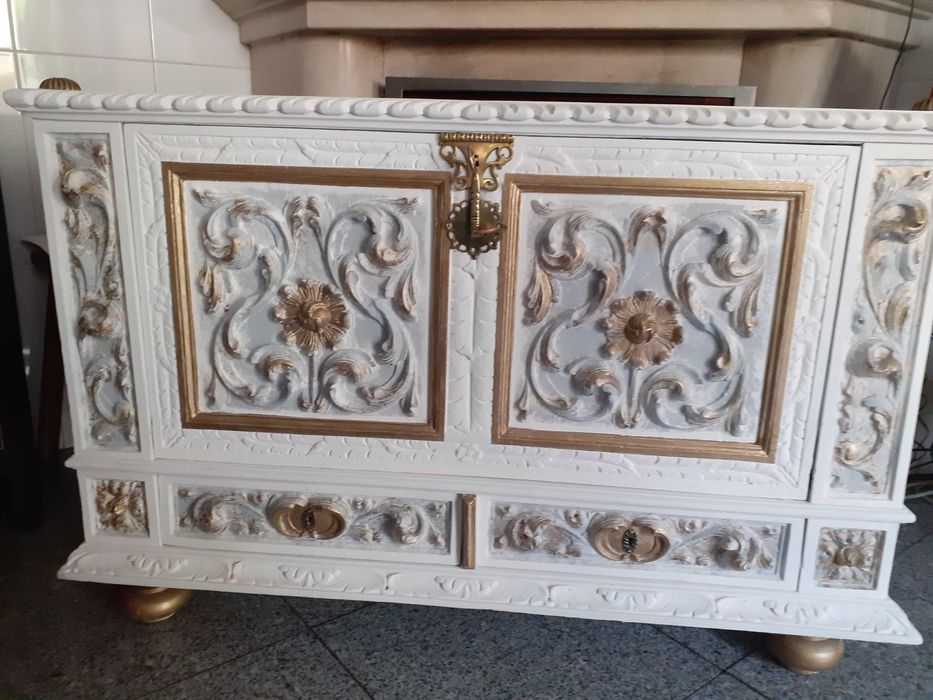 Mala restaurada estilo Renascença