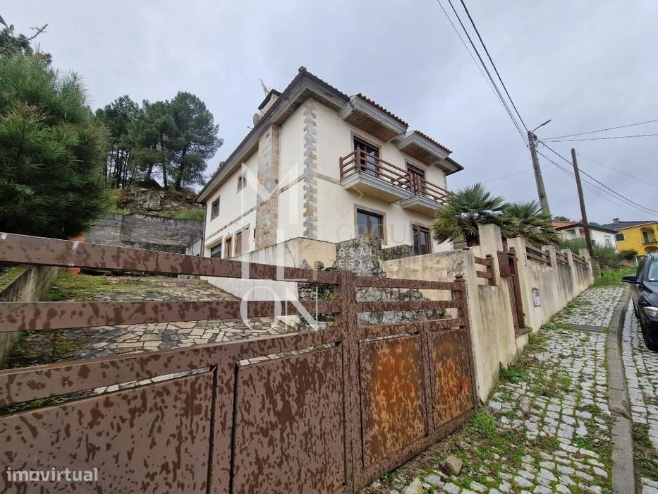 Moradia T4 em Alijó – Vila Real
