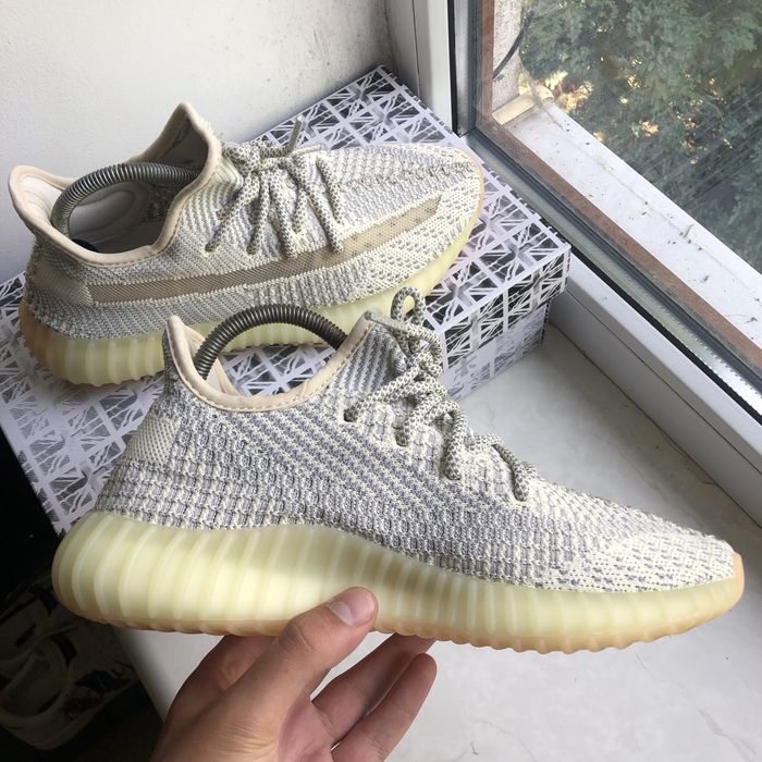 Жіночі Кросівки Adidas Yeezy Boost 350 V2
