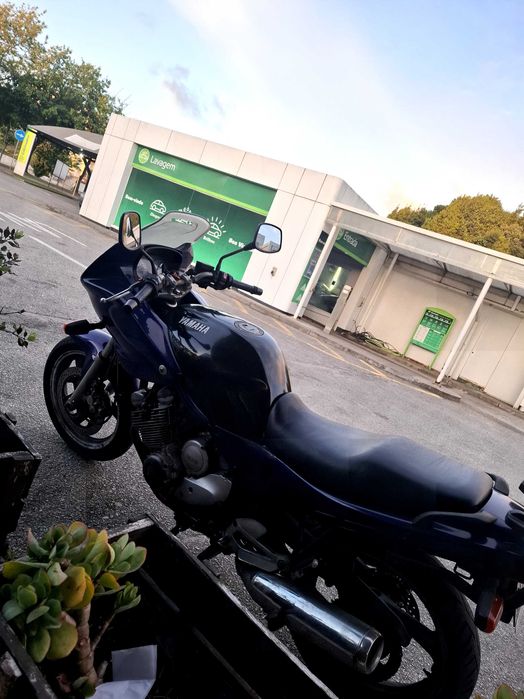 Yamanha xj 600 diversion, venda com alguma urgência,  valor negociável.