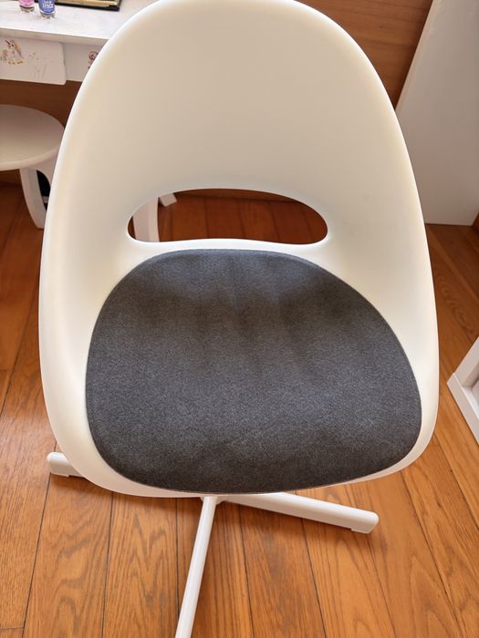Cadeira ikea branca