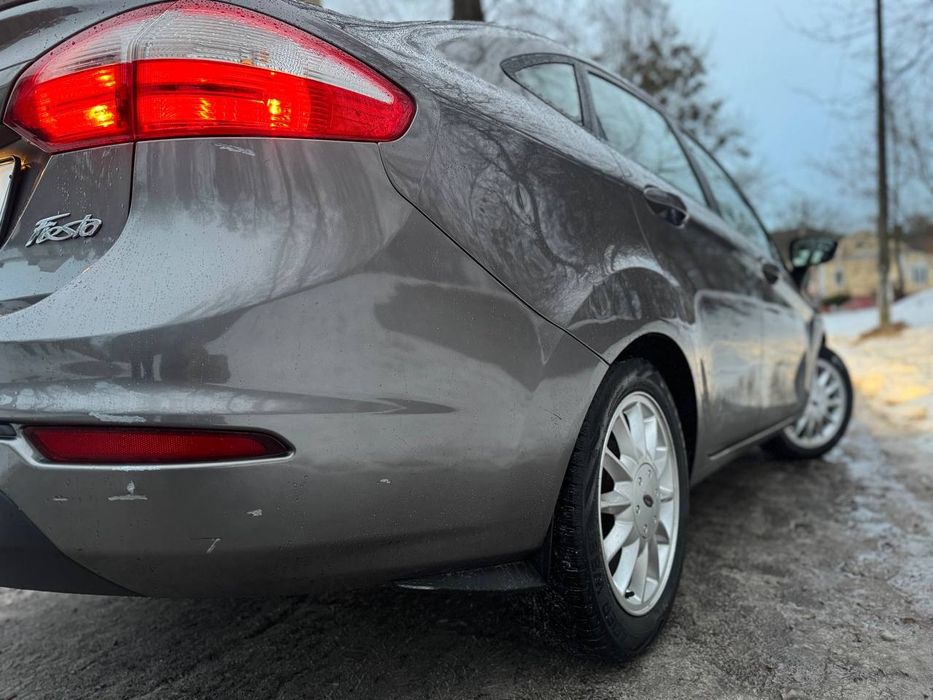 FORD FIESTA 2013 рік