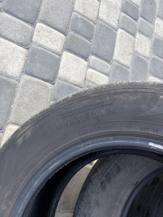 Pirelli 235 65 17