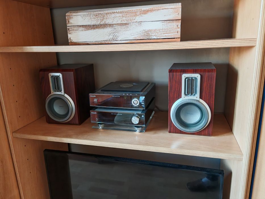 Wieża Philips MCM700