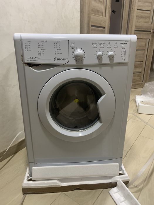 Пральна машина indesit