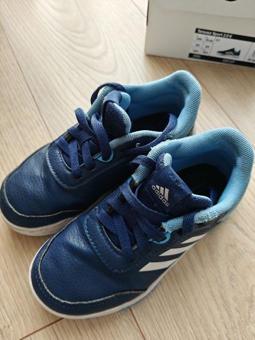 Buty sznurowane Adidas 30