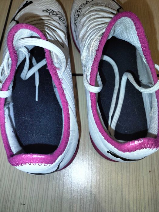 Białe buty Puma Future rozmiar 41.