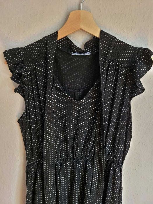 Sukienka za kolano 100% wiskozy