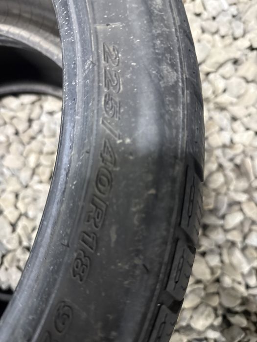 Шини резина 225/40/18 r18 Nexen комплект зимні