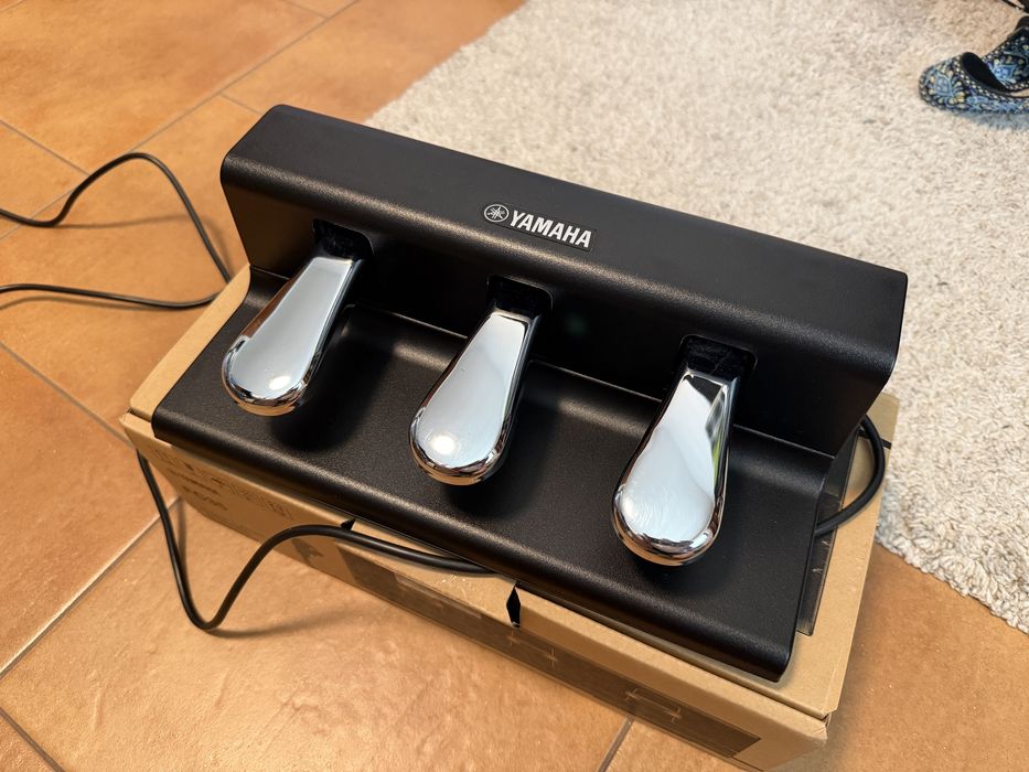 Pedal sustain Yamaha FC-35 potrojny