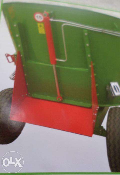 Wóz paszowy PRONAR VMP 5 ST - 2,3 tony - Wysyp bok/tył