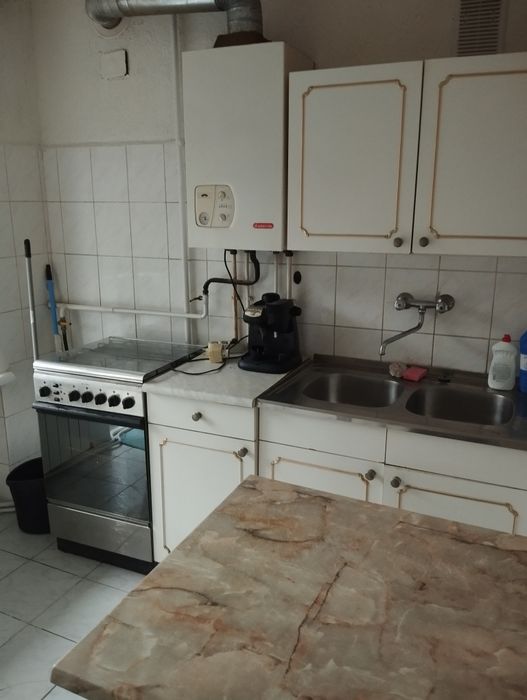 Продається 4 кімнатна квартира