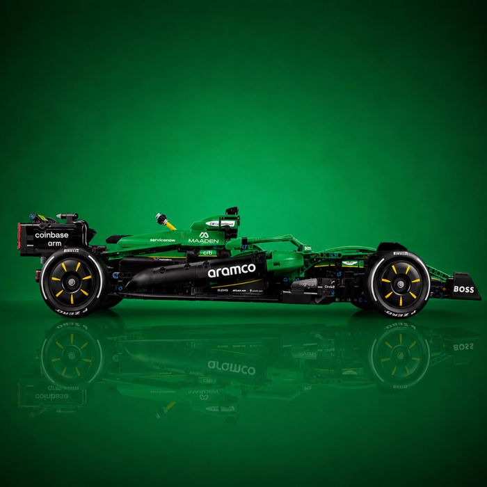 Конструктор Technic – F1 Aston Martin Aramco AMR25 (42240) | 1547 деталей | сумісний з LEGO