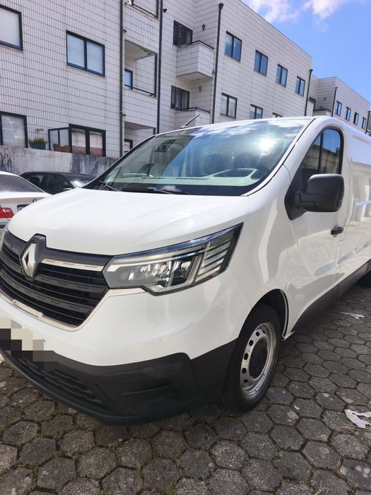 RENAULT TRAFIC Phase lll 2.0 blue DCI 130cv L2H1 IVA DEDUTÍVEL