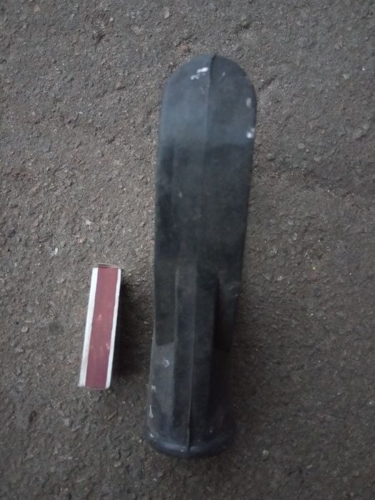 Ручка на снеговую лопату.