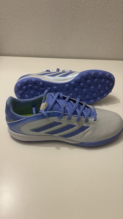 Chuteiras futebol Adidas Copa Pure - piso sintético
