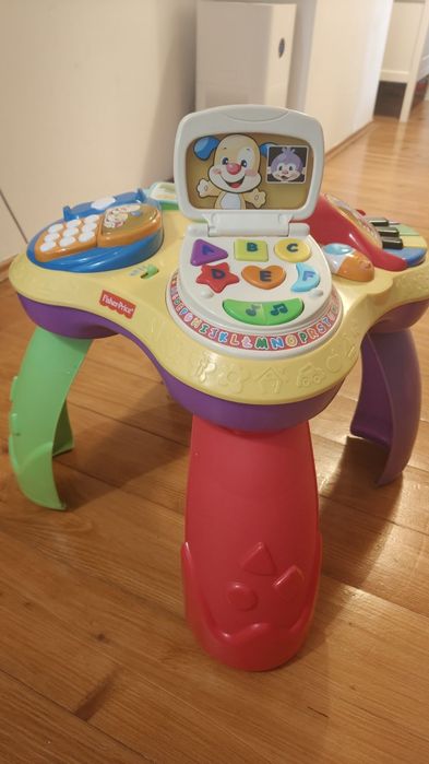 Stoliczek edukacyjny Fischer price