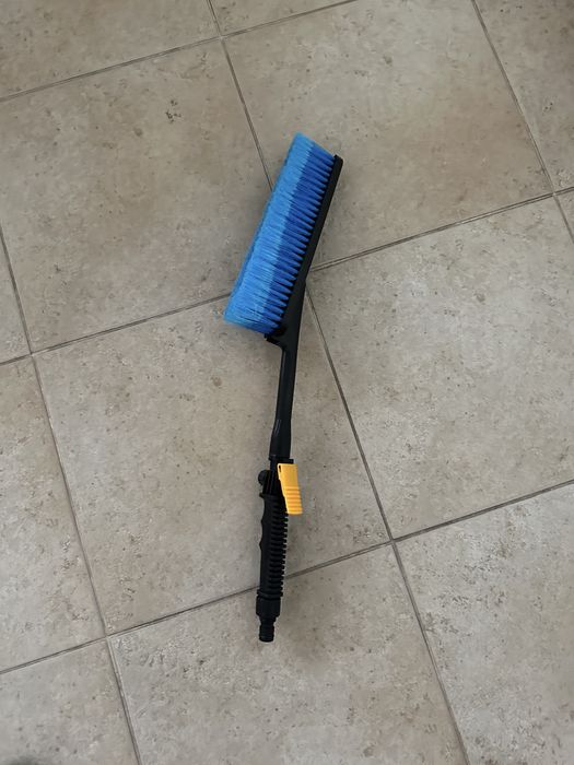 Escova própria lavagem auto