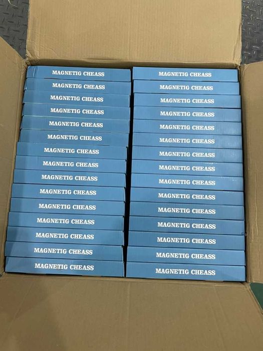 Настільна гра Магнітні шахи/Магнітний бій для дітей та дорослих дерево